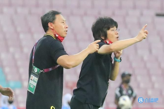 一男一女激烈运动打牌克