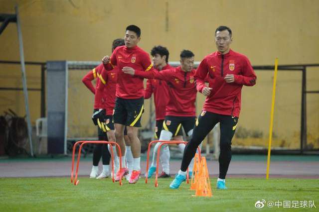 亚洲依依成人综合网站