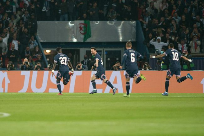 国产成人啪精品午夜在线播放